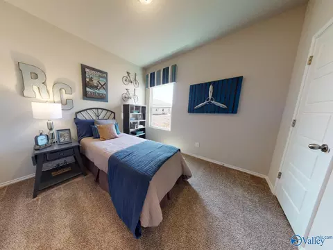 Bedroom - 1057 John Ave, Trinity, AL 35673 photo 3 of 6