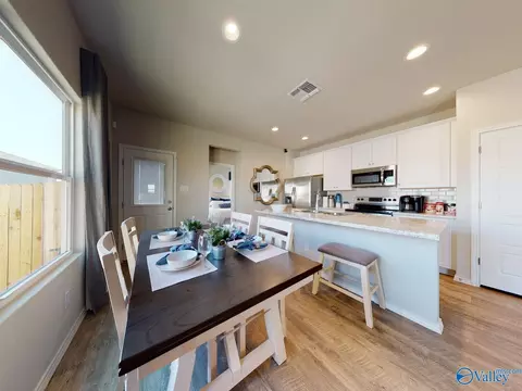 Dining - 1057 John Ave, Trinity, AL 35673 photo 2 of 4