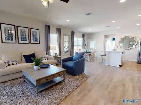Living - 1057 John Ave, Trinity, AL 35673 photo 3 of 7