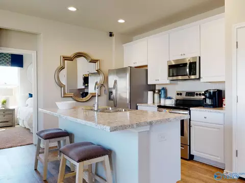 Kitchen - 1057 John Ave, Trinity, AL 35673 photo 4 of 6