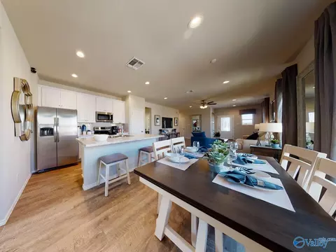 Dining - 1057 John Ave, Trinity, AL 35673 photo 3 of 4