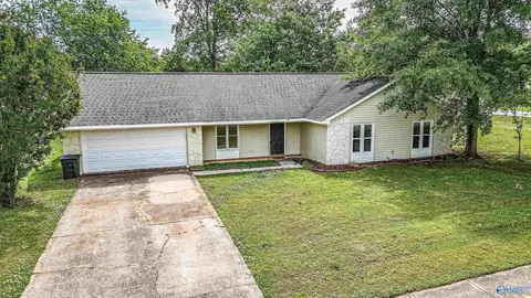 149 Bibb Dr, Madison, AL 35758
