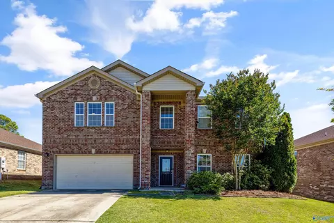 2403 Bell Manor Dr, Huntsville, AL 35803