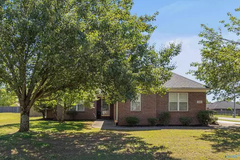 101 N Star Dr, Huntsville, AL 35811