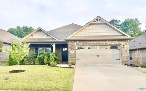 29770 Copperpenny Dr, Harvest, AL 35749
