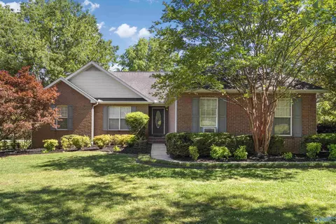 44 Kid Creek Dr, Union Grove, AL 35175