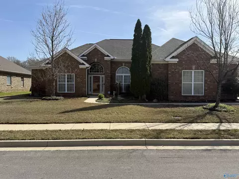 113 Mallard Cove Dr, Madison, AL 35756