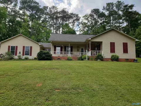 1151 Campground Cir, Scottsboro, AL 35769