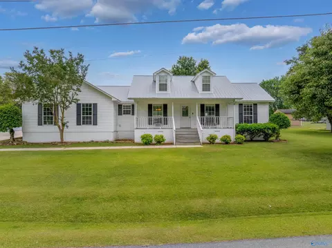 917 Leyland Dr, Albertville, AL 35950