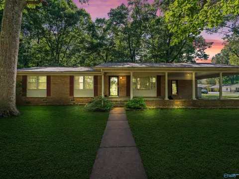 442 10th St, Arab, AL 35016