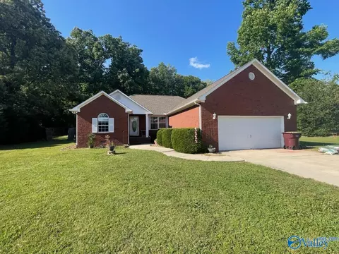 25633 Craft Rd, Athens, AL 35613
