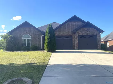 169 Glen Oaks Cir, Glencoe, AL 35905