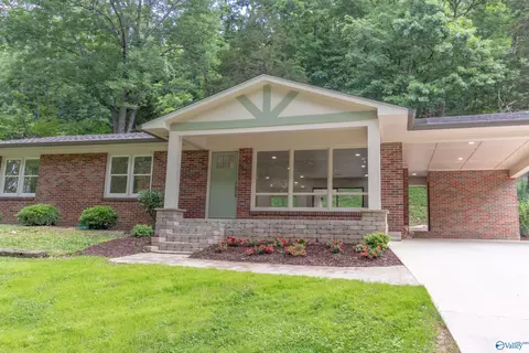 1825 Forest Dr, Guntersville, AL 35976