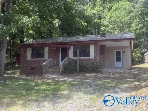 303 Cromwell Ave, Gadsden, AL 35903