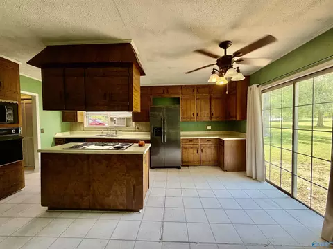 Kitchen - 3270 Spring St, Cedar Bluff, AL 35959 photo 3 of 4