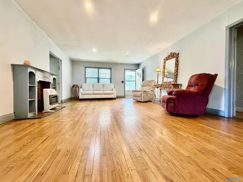 Living - 3270 Spring St, Cedar Bluff, AL 35959 photo 2 of 7
