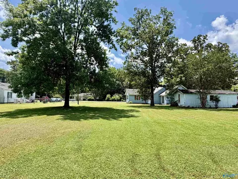 Exterior - 3270 Spring St, Cedar Bluff, AL 35959 photo 5 of 9