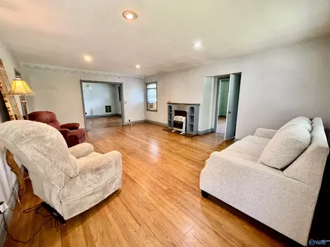 Living - 3270 Spring St, Cedar Bluff, AL 35959 photo 3 of 7