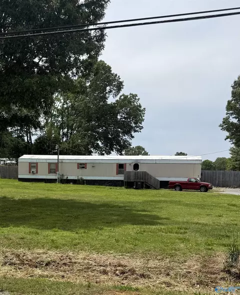 203 Harold Dr, Decatur, AL 35603