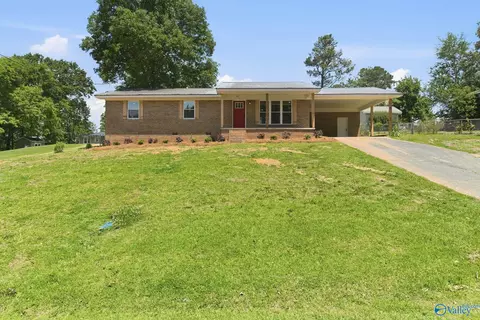 531 Becky Allen Cir, Rainbow City, AL 35906