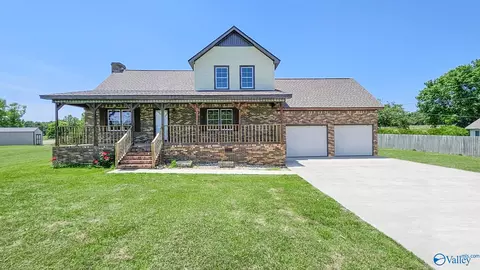 20073 Yarbrough Rd, Athens, AL 35613