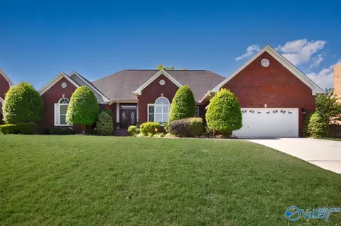 107 Applecross Ln, Madison, AL 35758