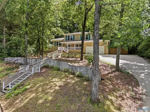 3002 Barcody Rd, Huntsville, AL 35802