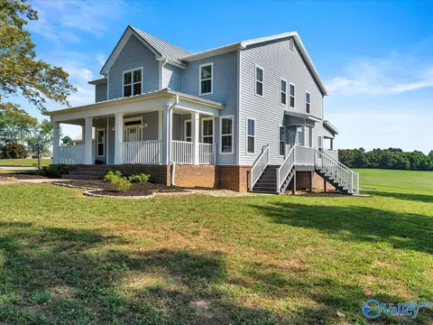 18242 Menefee Rd, Athens, AL 35613