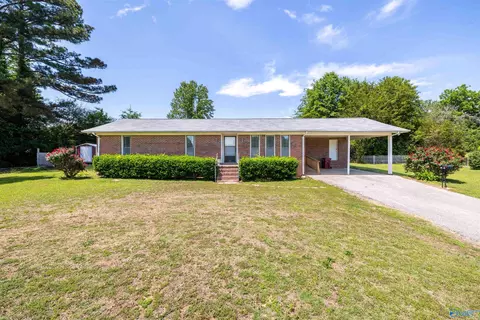 200 Rosemary Ln, Hamilton, AL 35570