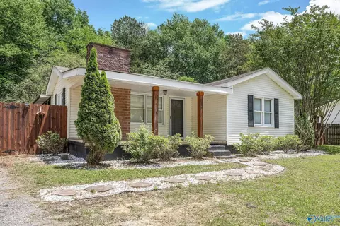 236 Hampton Rd, Hartselle, AL 35640