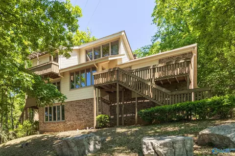 1425 Chandler Rd, Huntsville, AL 35801