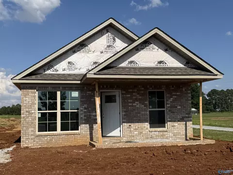 12592 Sommers Rd, Athens, AL 35611