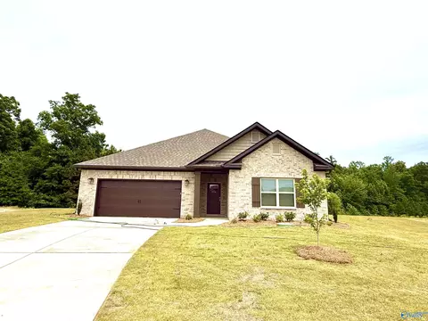 274 Saddle St, New Market, AL 35761
