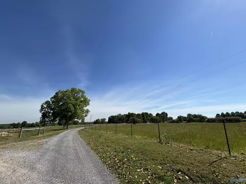 344 8 Ac County Road 58, Albertville, AL 35951