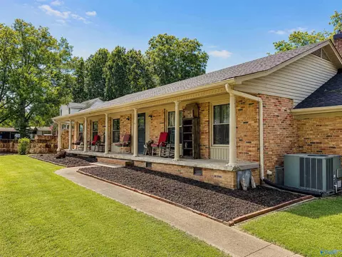 802 Penn Cir, Hartselle, AL 35640