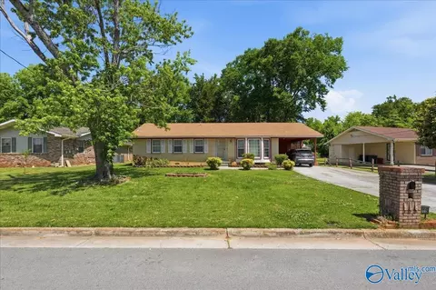 3016 Teton Cir, Huntsville, AL 35810
