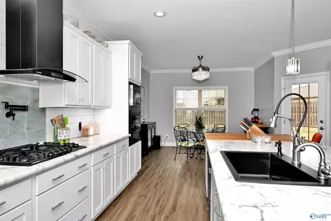 Kitchen - 2063 Austin Dr, Cullman, AL 35058 photo 4 of 5