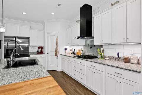 Kitchen - 2063 Austin Dr, Cullman, AL 35058 photo 2 of 5
