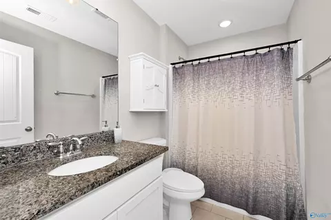 Bath - 2063 Austin Dr, Cullman, AL 35058 photo 3 of 3