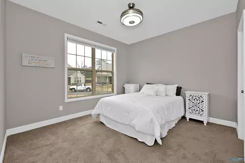 Bedroom - 2063 Austin Dr, Cullman, AL 35058 photo 2 of 3