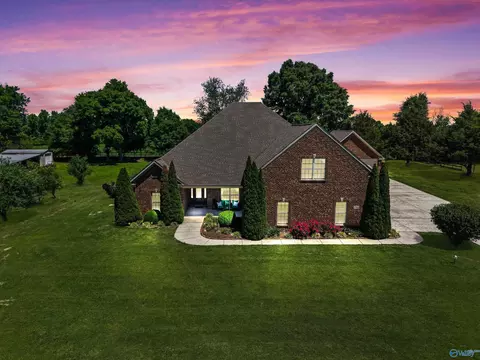 27693 Cedar Hill Dr, Ardmore, AL 35739