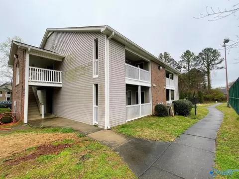 6634 Willow Point Dr #F, Huntsville, AL 35806