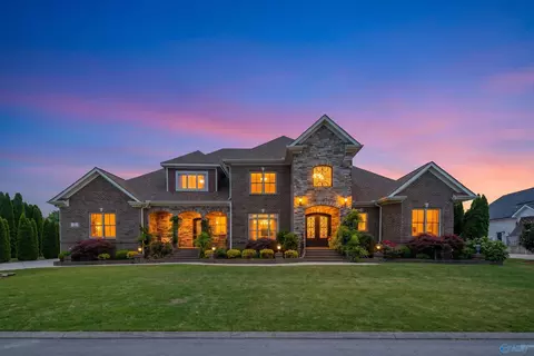 6 Lake Forest Blvd, Huntsville, AL 35824