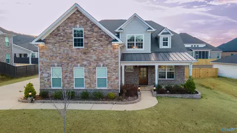 8105 Goose Ridge Dr, Owens Cross Roads, AL 35763
