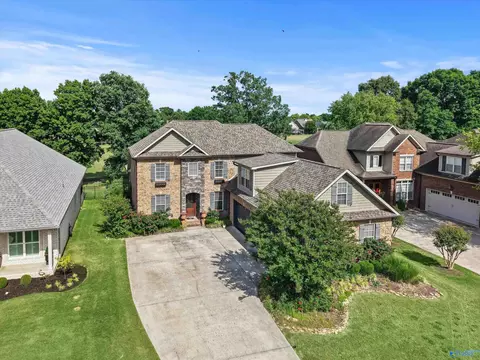 14370 Muirfield Dr, Athens, AL 35613