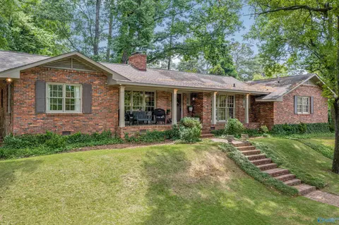 224 Camille Cir, Gadsden, AL 35901