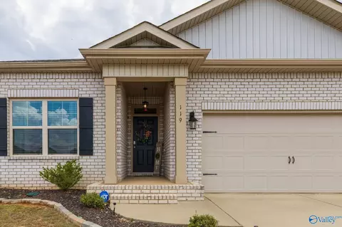 119 Branton Ct, New Market, AL 35761