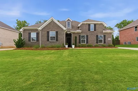 309 Creek Grove Ave, New Market, AL 35761