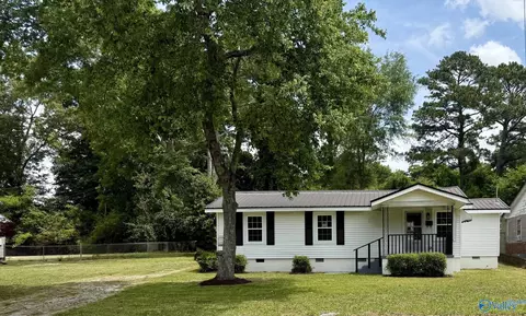 500 Padenreich Ave, Gadsden, AL 35903