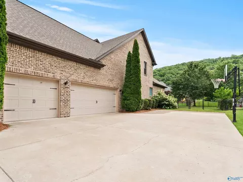 Exterior - 9 Braewick Pl, Gurley, AL 35748 photo 5 of 8